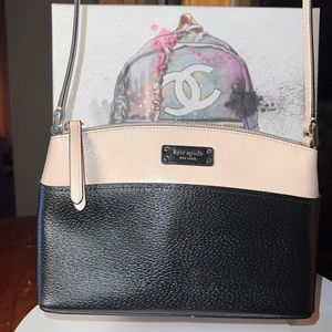⭐️HP ⭐️Kate spade Jeanne Crossbody